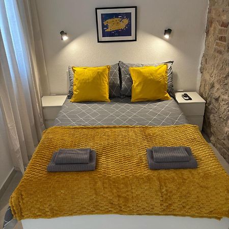 Apartment Ana วิส ภายนอก รูปภาพ