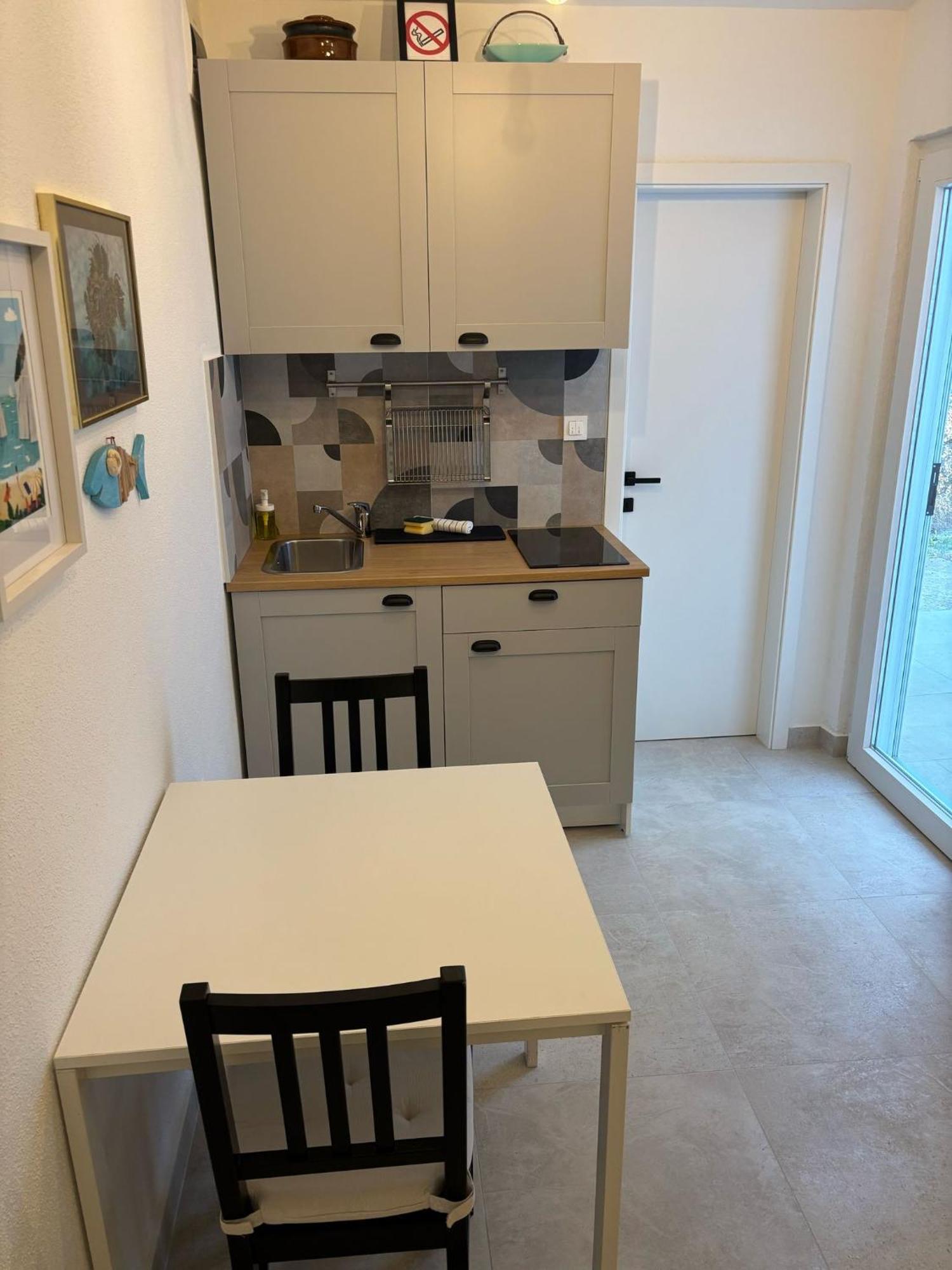 Apartment Ana วิส ภายนอก รูปภาพ