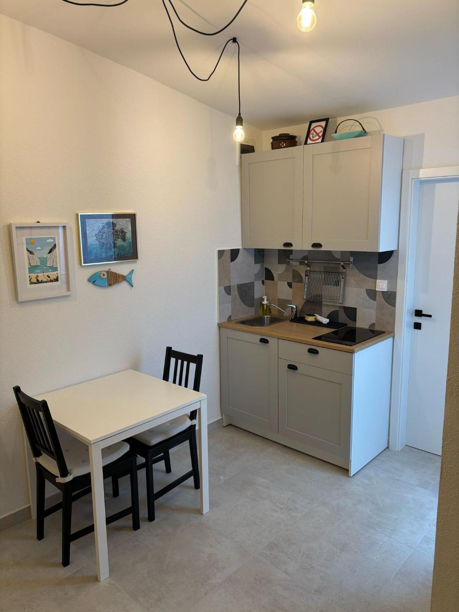 Apartment Ana วิส ภายนอก รูปภาพ